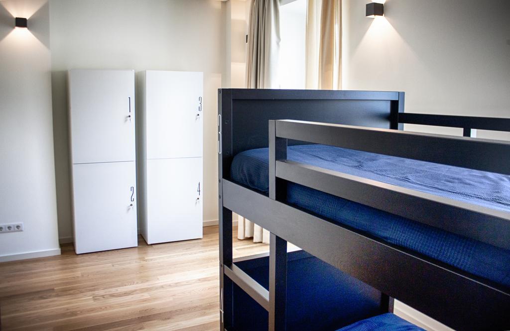 The Nook Hostel Ponta Delgada Buitenkant foto